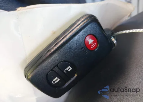 2010 Toyota Prius Iii из США, поврежденный, VIN JTDKN3DU3A0220176